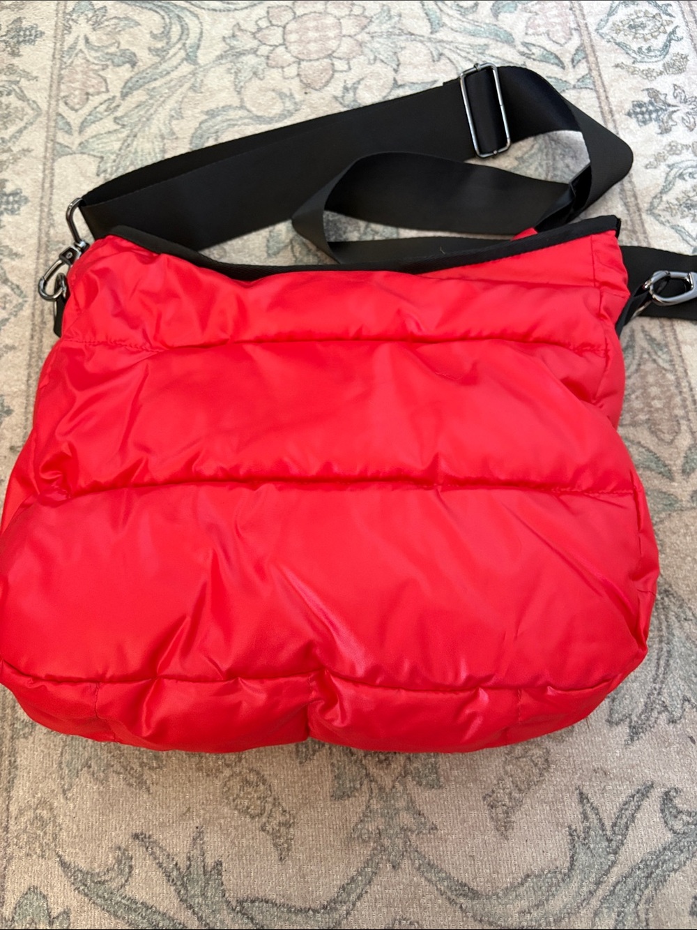Pretty Rugged Puffer Bag - Picture 3 of 6